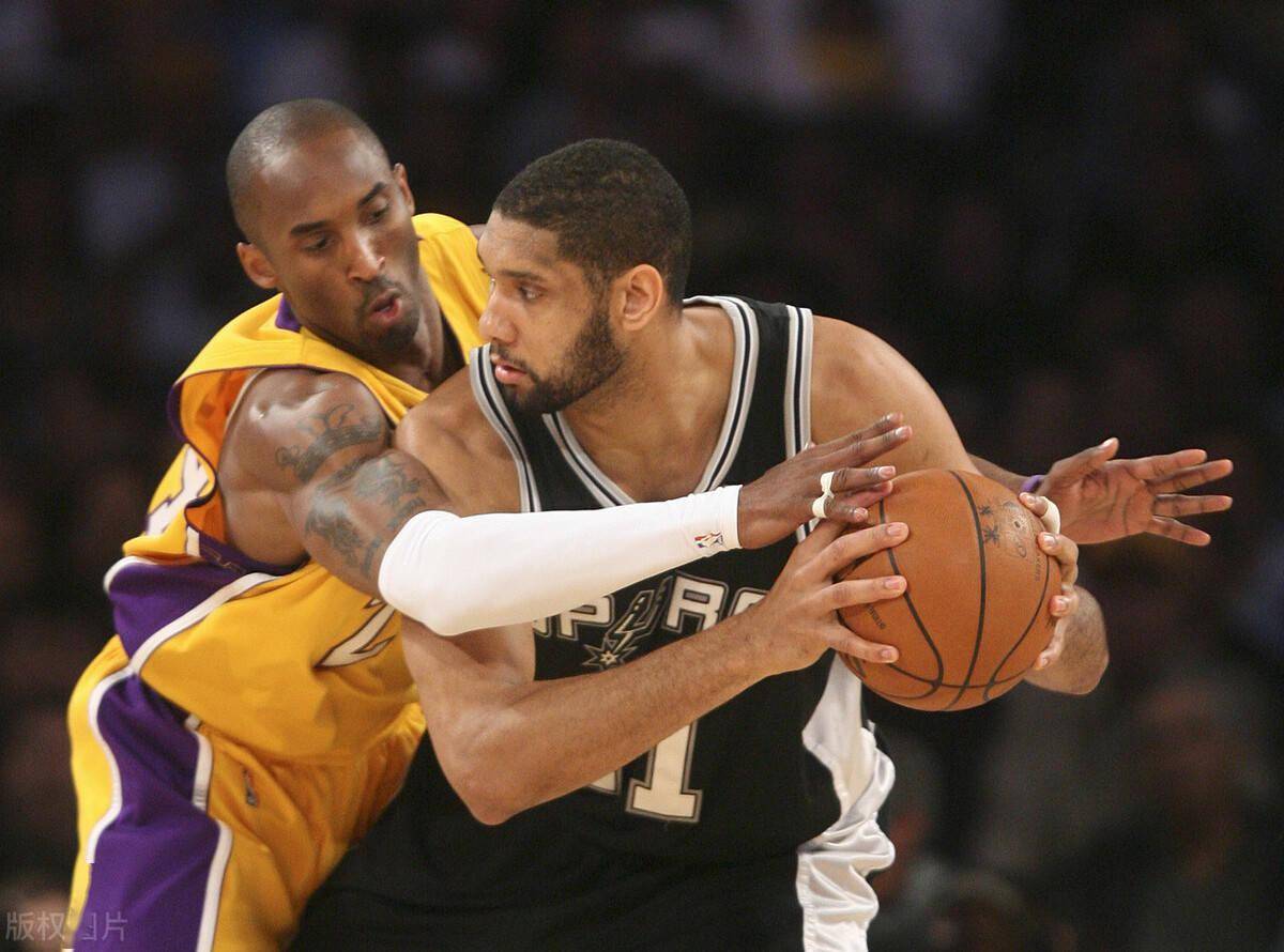 阿拉维斯后卫：巴萨很强，但我们将拼上性命力争带走三分（阿拉维斯后卫：巴萨实力强劲，我们将不惜一切争夺三分）