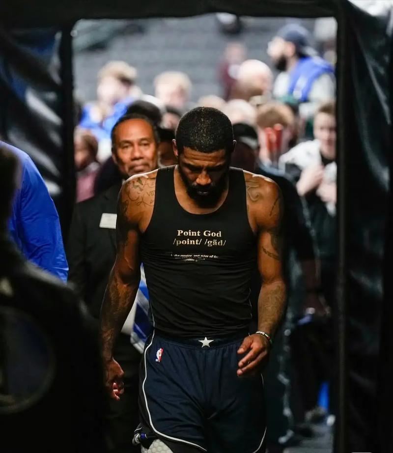 都体：弗拉霍维奇可能缺席尤文20场比赛，包括多场关键战役（都灵体育报：弗拉霍维奇或缺阵尤文20场，多场关键对决受影响）