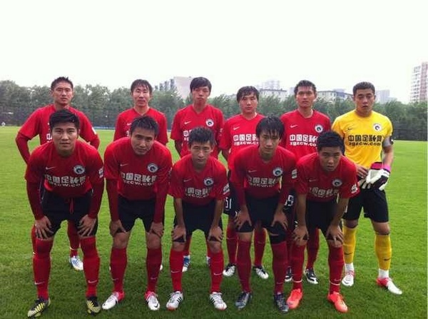 预热！阿森纳官方晒球员用单词形容北伦敦德比：饥渴、刺激……（赛前升温！阿森纳官方发布队员用一个词概括北伦敦德比：渴望、热血……）