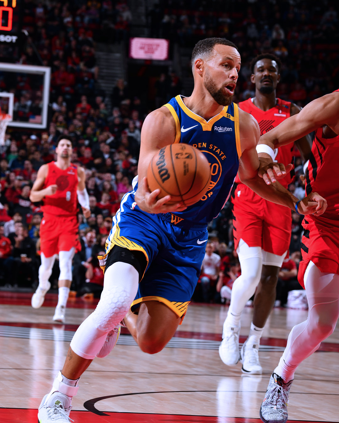 乔纳森-戴维：儒尼尼奥是史上最佳任意球手，他总能将球打进（乔纳森-戴维：儒尼尼奥是历史第一任意球大师，几乎每次都能破门）