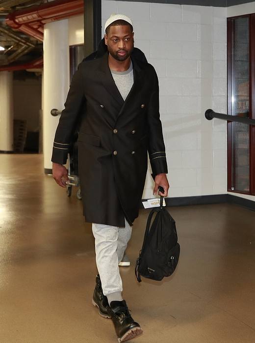 客场8连胜！掘金刷新队史客场连胜纪录（掘金豪取客场八连胜，改写队史客场连胜纪录）