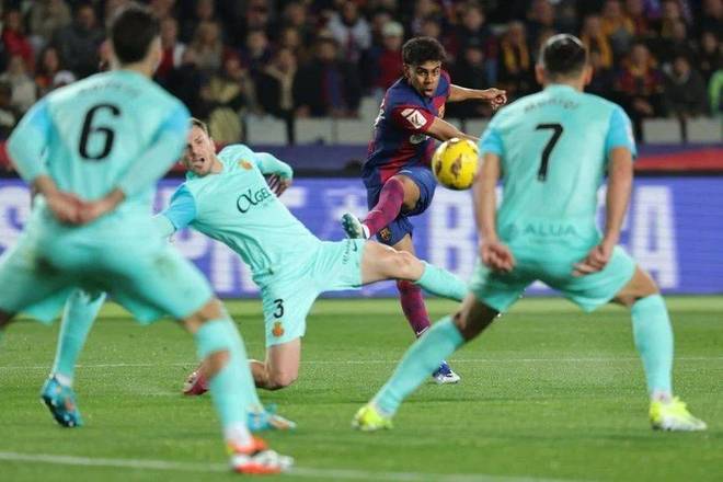 博主：梅西不是突然造访诺坎普的，阿根廷队正在西班牙集训（博主称梅西游诺坎普非临时起意，阿根廷队正于西班牙集训）